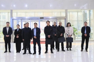 省紀(jì)委監(jiān)委駐中州集團(tuán)紀(jì)檢監(jiān)察組與河南花花牛乳業(yè)集團(tuán)聯(lián)合開展主題黨日活動